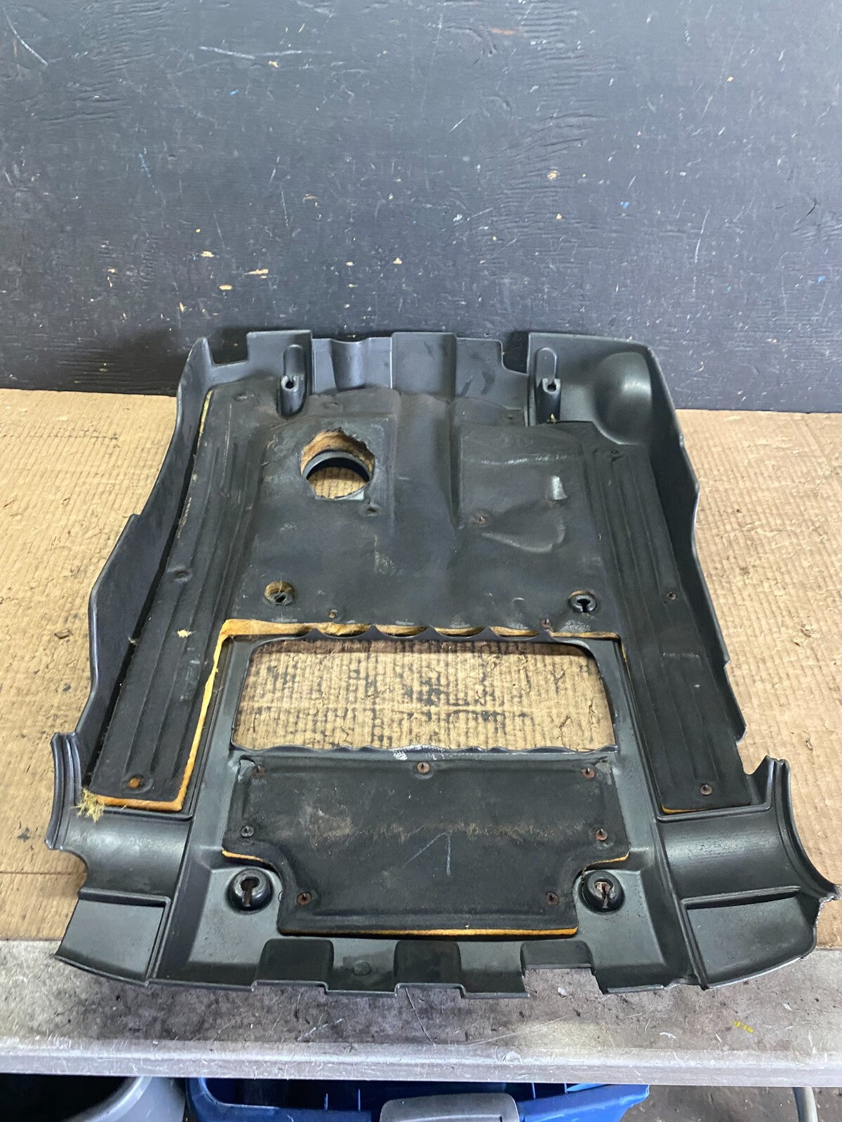 2001 - 2005 Hyundai XG350  V6 Engine Motor Cover N1972 PS5