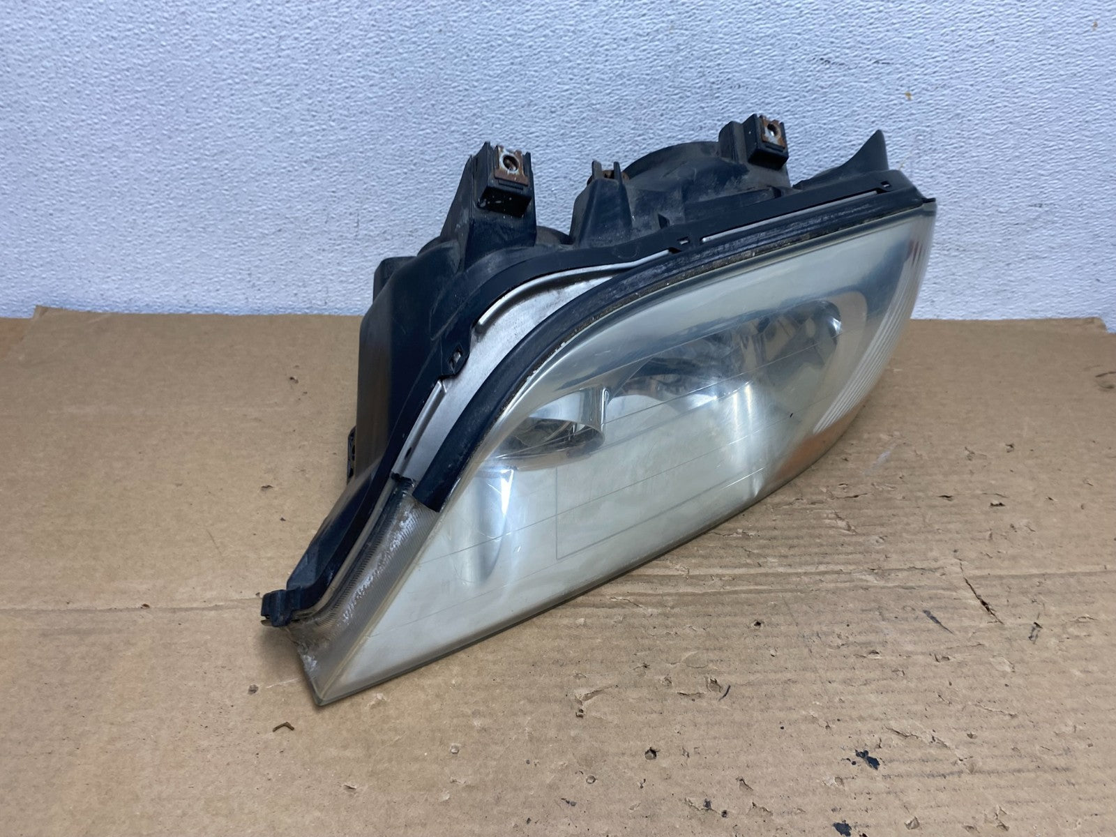 2001 to 2003 Acura MDX Left Driver LH Halogen Headlight AD4055 DW2