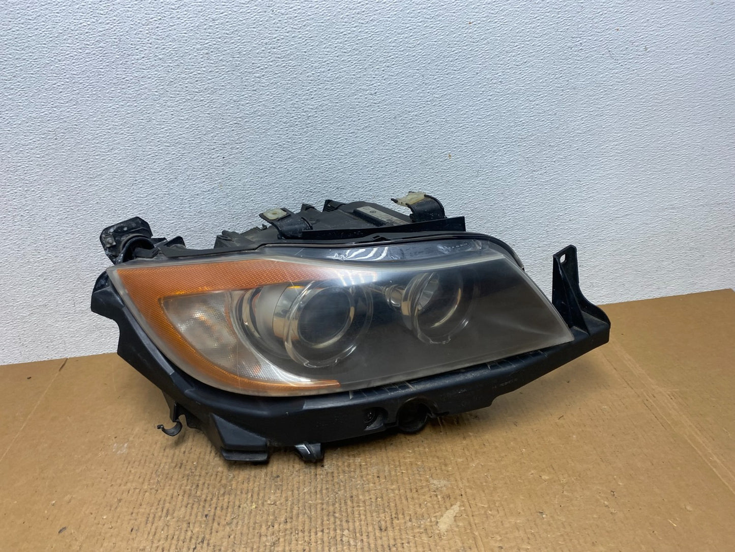 Xenon HID AFS 2006 - 2008 BMW 3 Series Headlight Right Passenger Side AE14390