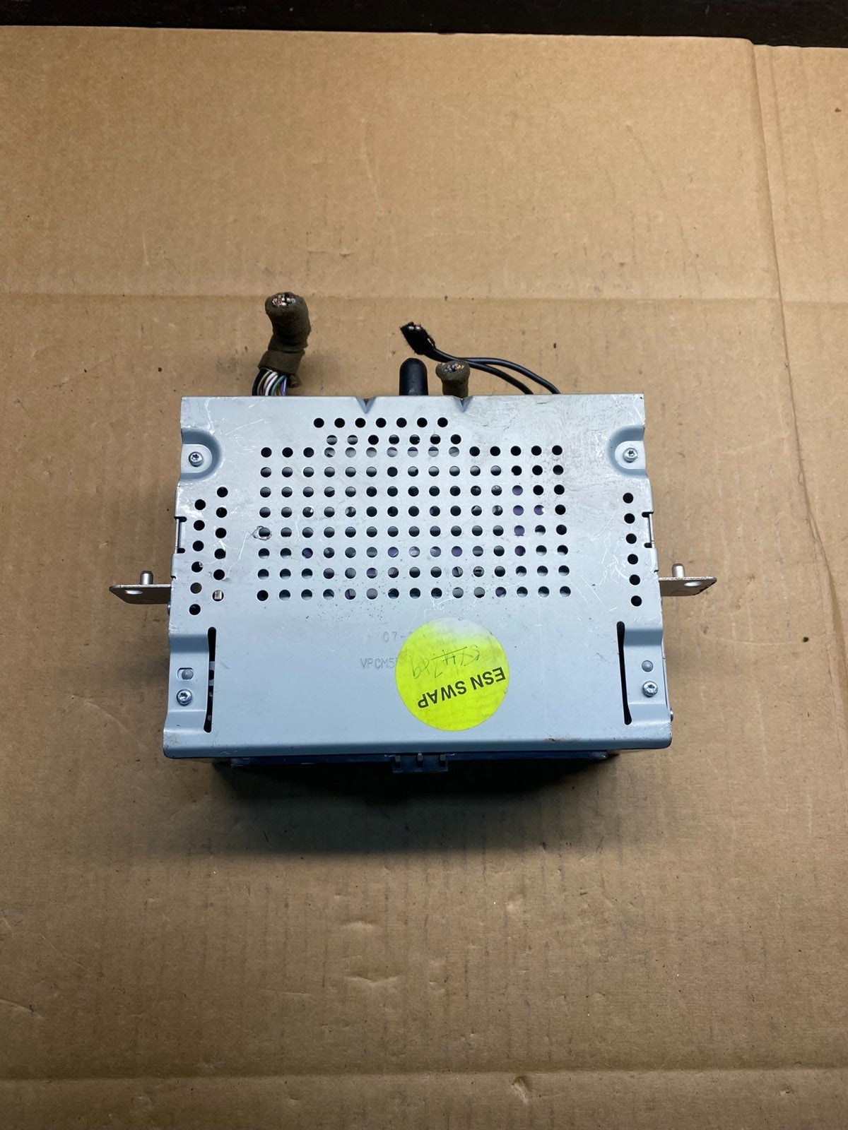 2013 - 2016 Ford C-Max Single CD Player Media AM FM Radio Receiver AI7642 DG3