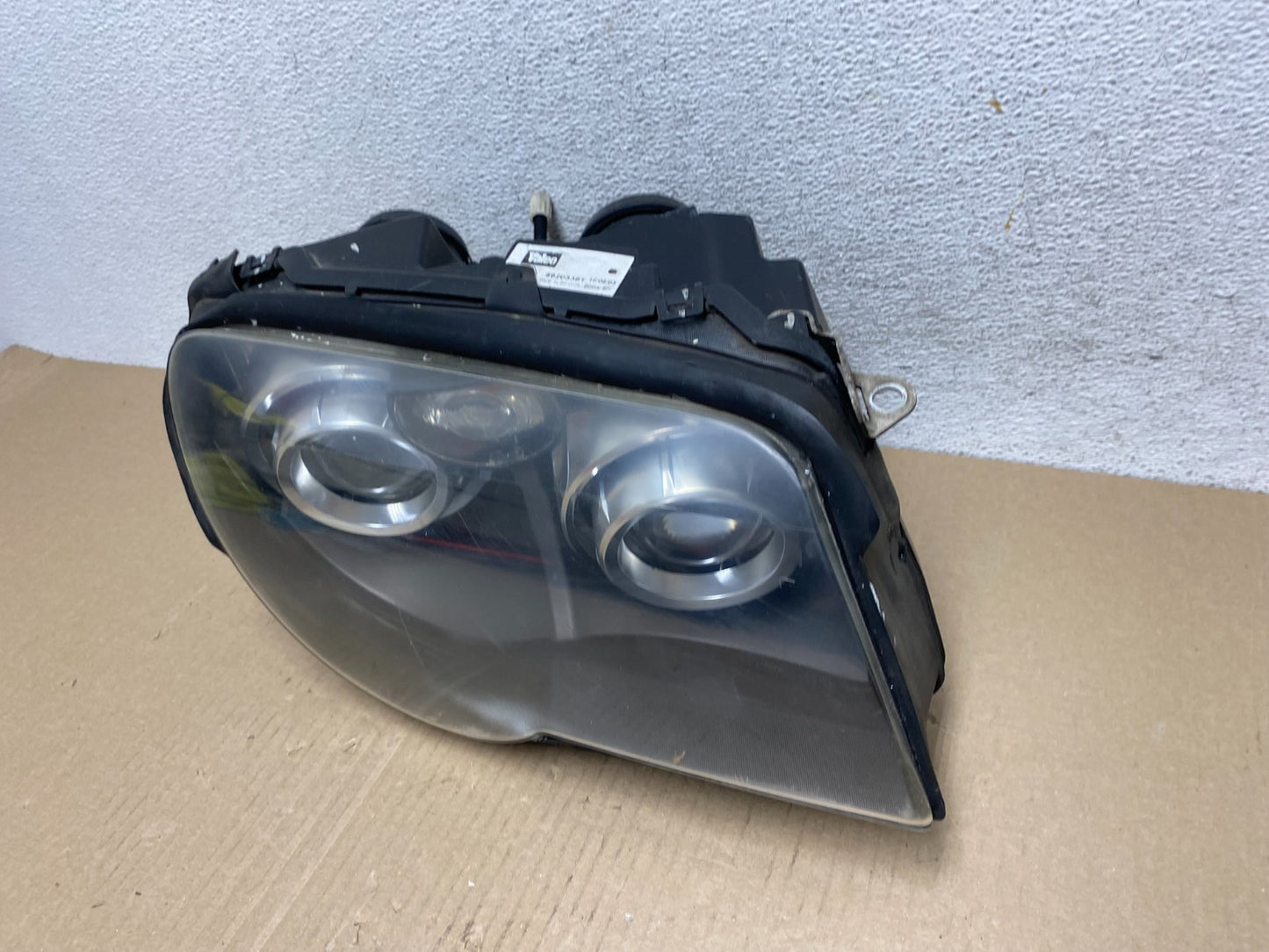 2004 to 20006 Chrysler Crossfire Right Passenger Side Headlight AF57871