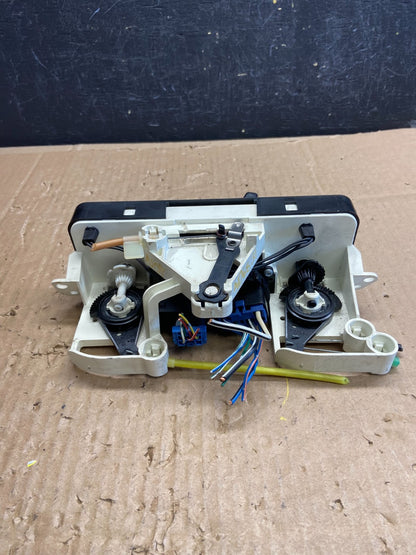 1998 to 2000 Toyota Corolla Temperature AC Climate Control AD68313