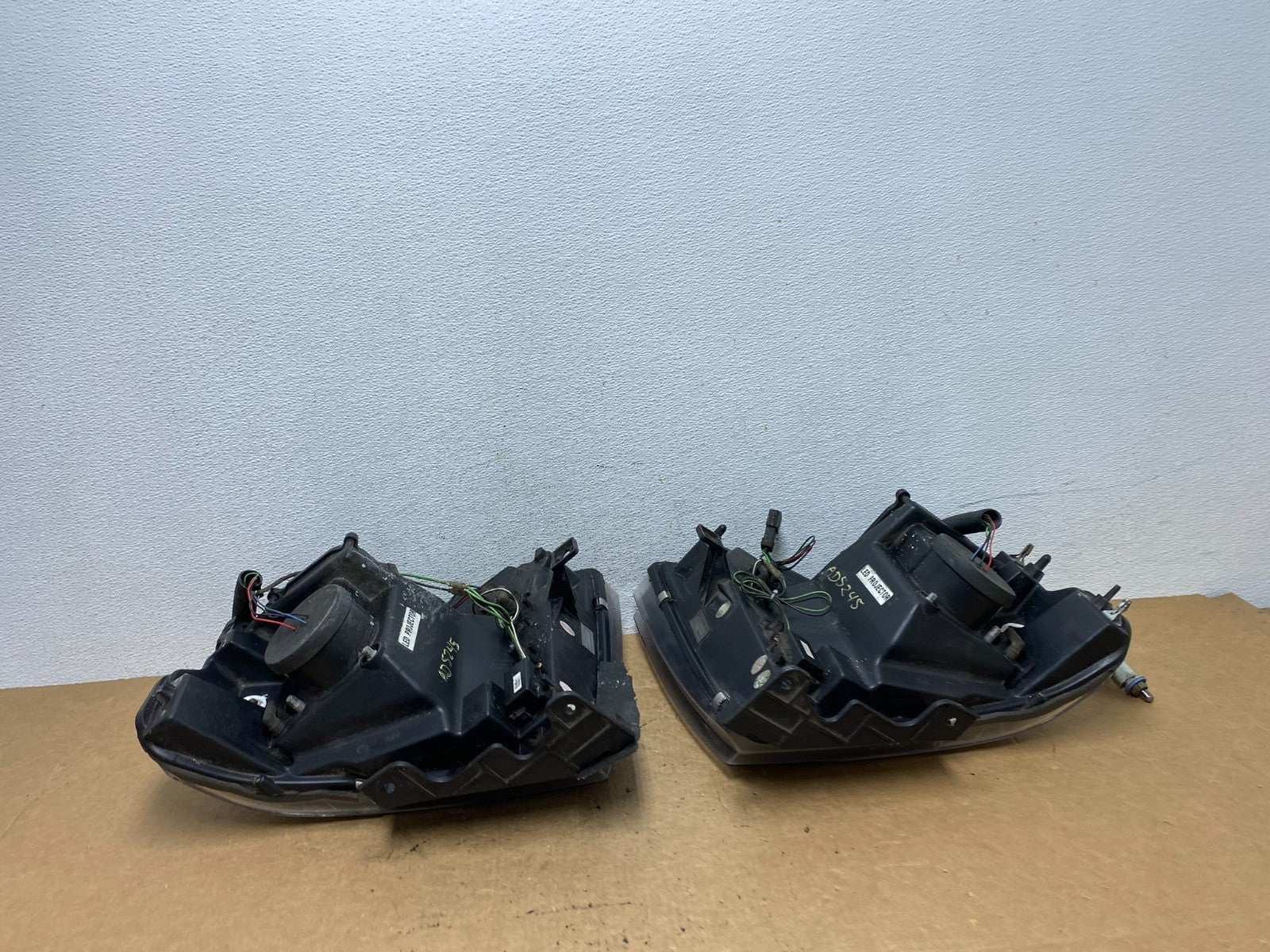 2009 to 2014 Ford F-150 F150 Left+Right LED Halogen Headlights AD5245 DG9