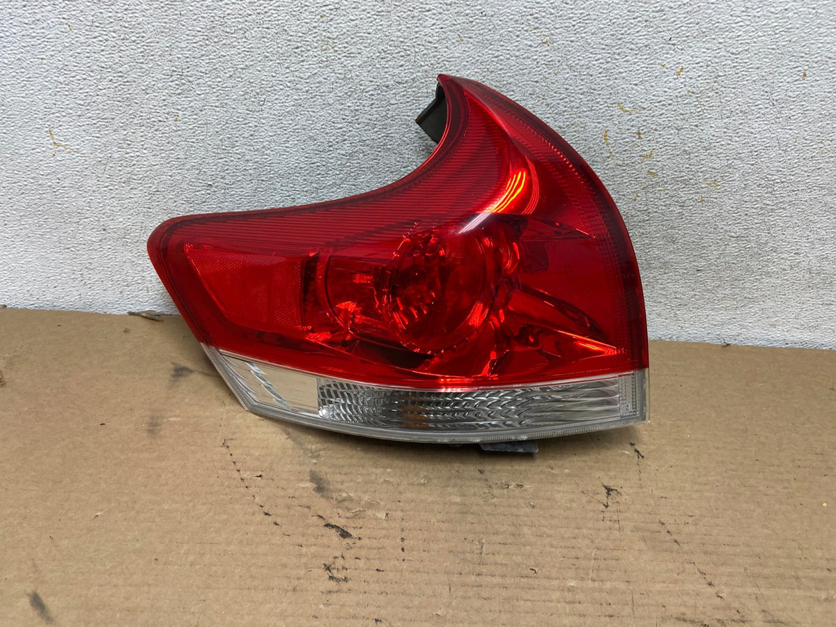 2009 to 2012 Toyota Venza Left Driver LH Side Tail Light AH4252 LK0