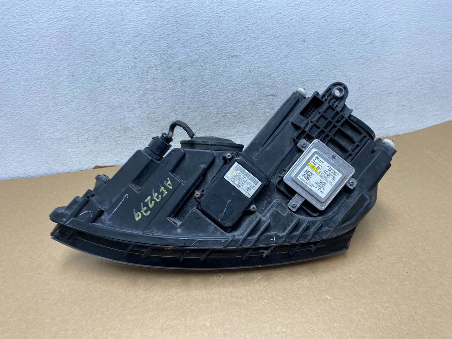 2012 to 2014 Volkswagen Jetta Right Passenger RH Headlight Xenon HID AF7279 DW7
