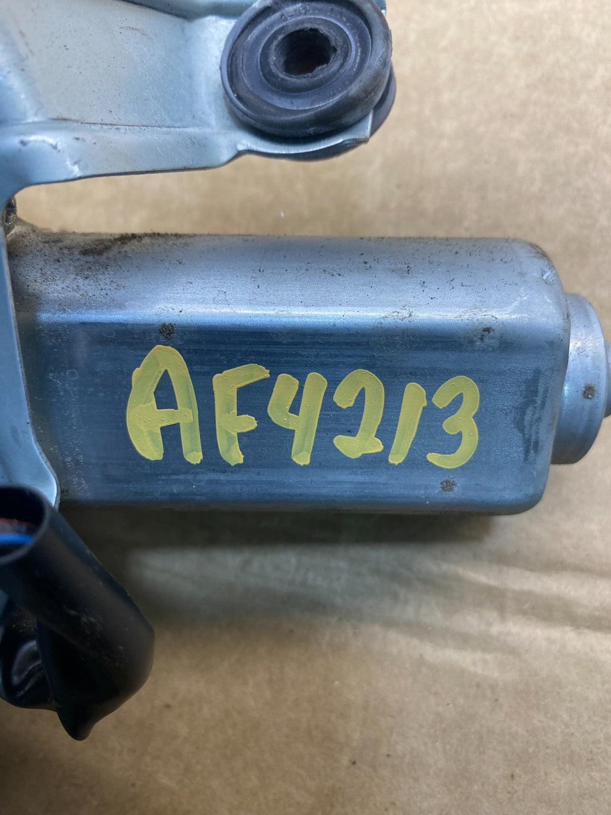2014-2015 Kia Sorento Rear Glass Windshield Wiper Motor AF4213 DW7