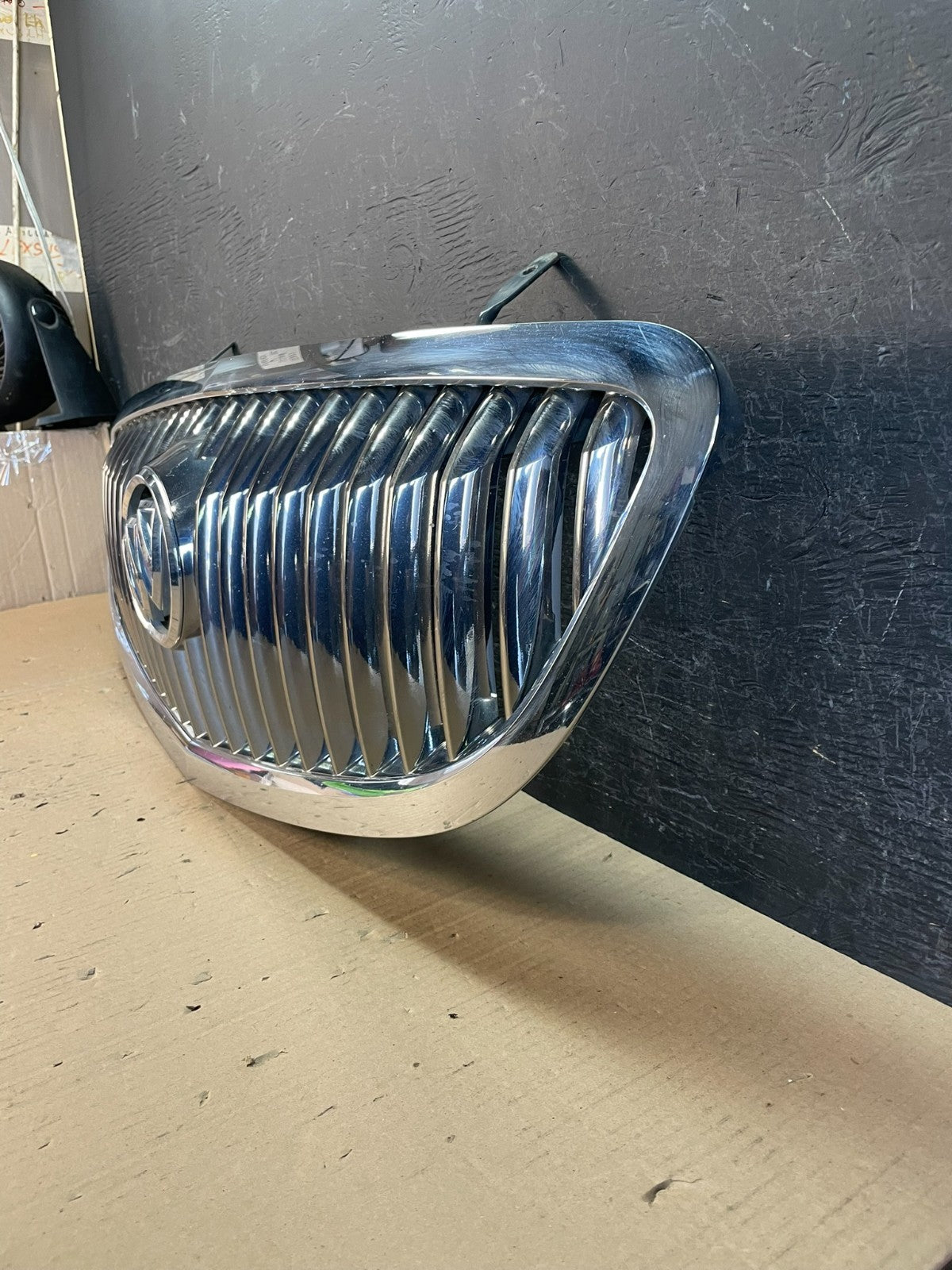 2008 to 2012 Buick Enclave Front Upper Grill Grille ae0764 DG1