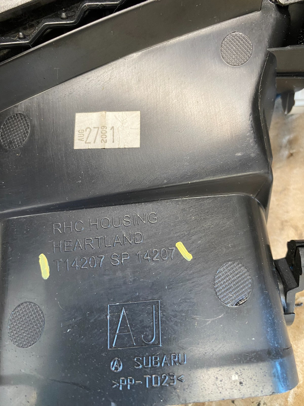 2010-2014 Subaru Legacy Outback Vent Radio Panel Trim Bezel ac6809 DG5