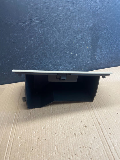 2004 to 2008 Ford F-150 Front Right Passenger Storage Glove Box af6250 DG3