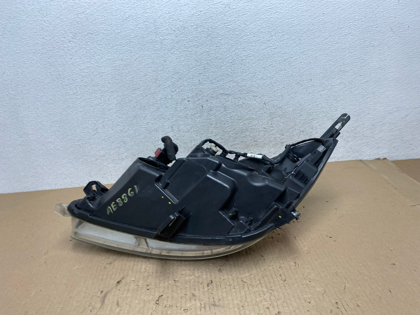 2011 2012 2013 Buick Regal Right Passenger RH Side Headlight AE8861 LK8