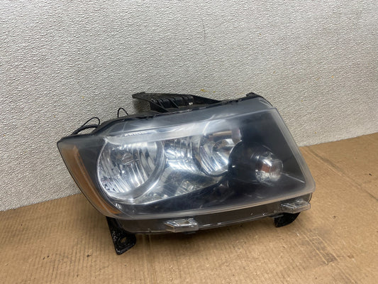 2011-2013 Jeep Grand Cherokee Right Passenger Halogen Headlight AA6230 DW0