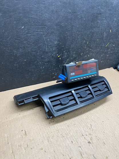 2012 2013 2014 Toyota Prius V Front Center Dash Air Vent T4862 PS2