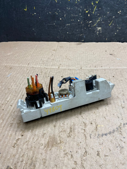 2001 - 2007 GMC Chevrolet Express 1500 Climate Control A/C Y7809 DG4