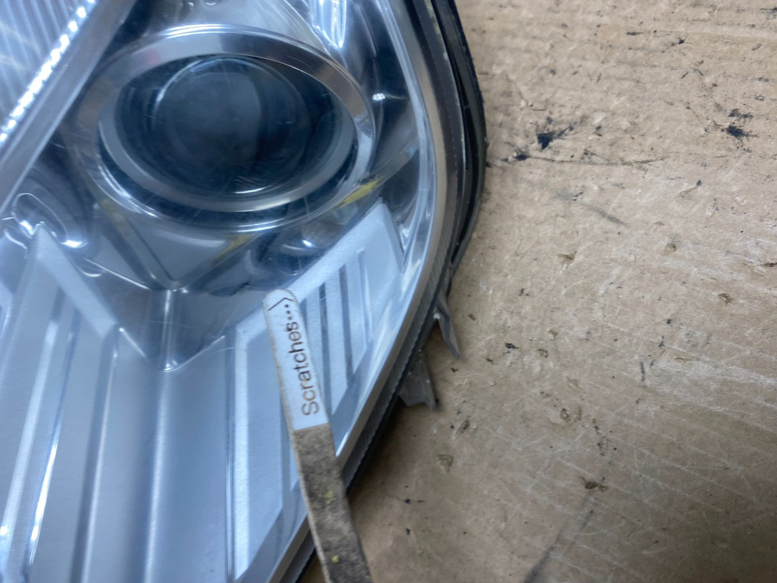 2010 to 2011 Mercury Milan Headlight Left Driver LH Headlight Halogen AG2205 DW3