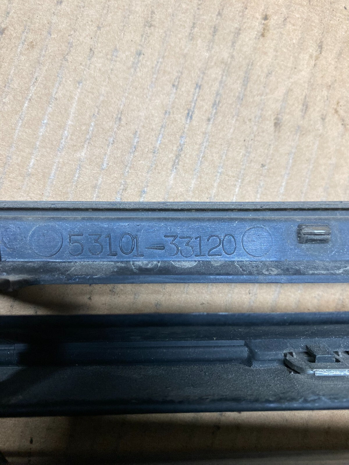 2002 to 2004 Lexus ES300 ES330 Front Upper Grill Grille F6606 DG19