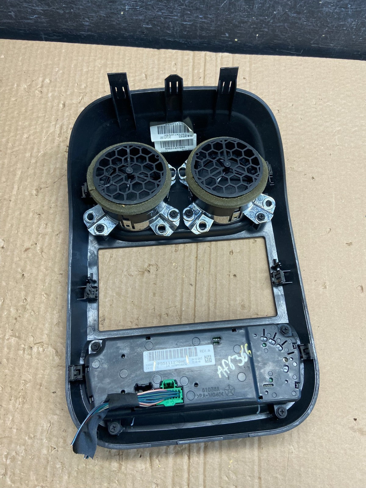 2011 to 2017 Jeep Compass Dash Climate Temperature Control Radio Bezel af6366 DG4