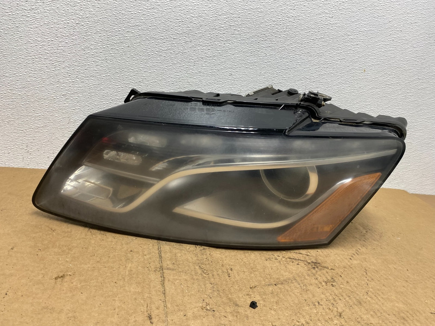 2009-2012 Audi Q5 Left Driver LH Side Xenon HID Headlight OEM AC3413 DW0