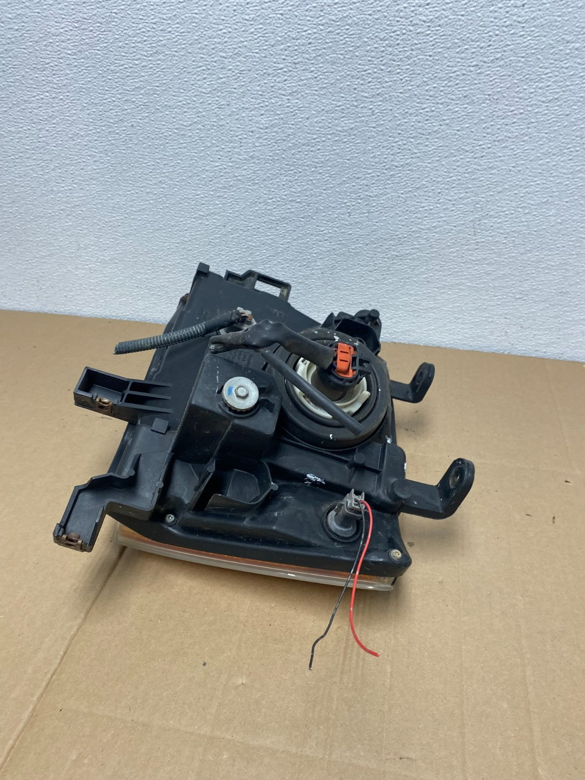 2005-2015 Nissan Xterra Right Passenger RH Headlight OEM AB8030 DW6