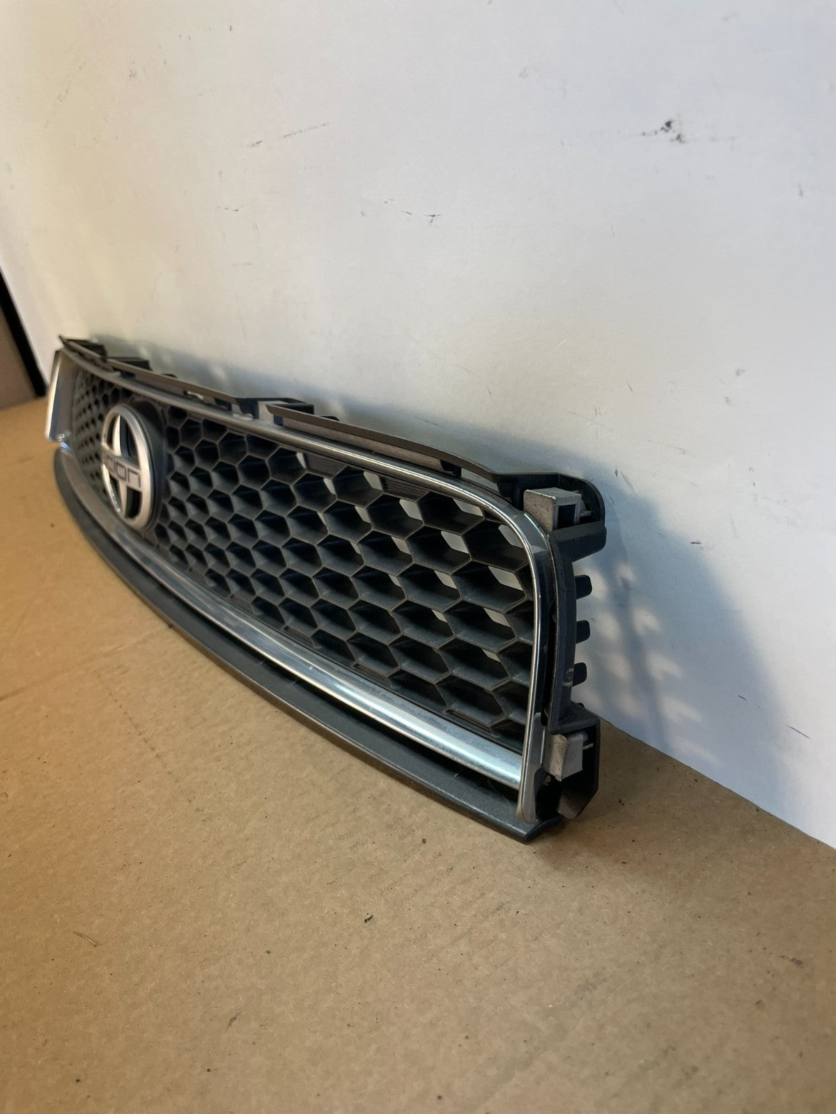 2005 to 2010 Scion TC Front Upper Grill Grille AH6093 DG1