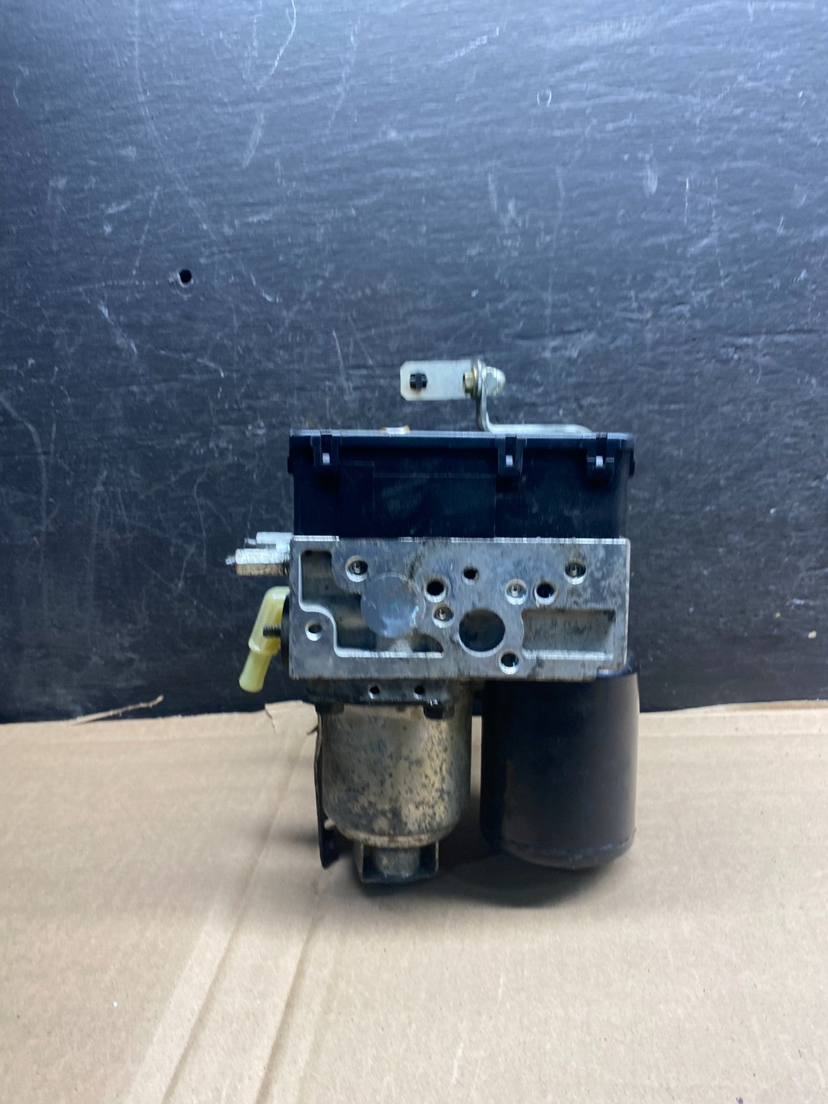 2004 - 2009 Toyota Prius ABS Brake Pump Anti Lock Module AJ0488 DG2