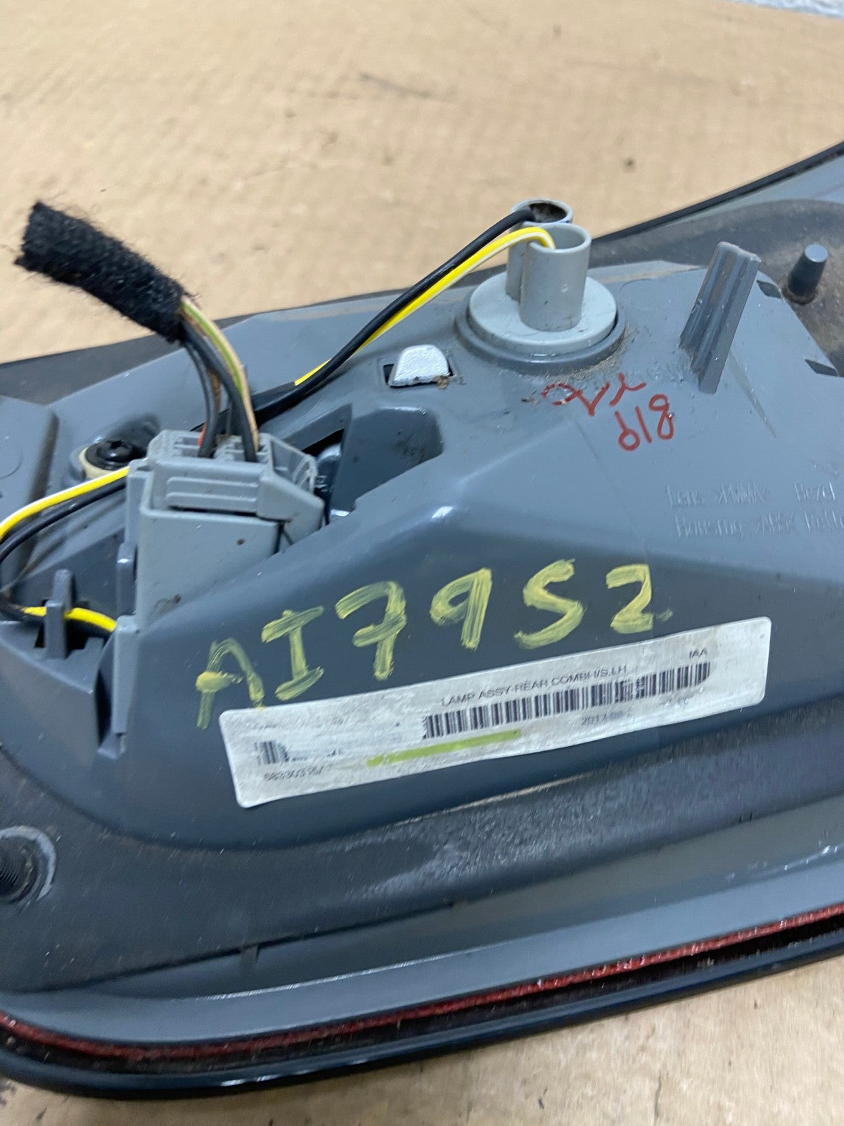 2014 to 2018 Jeep Cherokee Left Driver LH Side Inner Tail Light AI7952 LK6