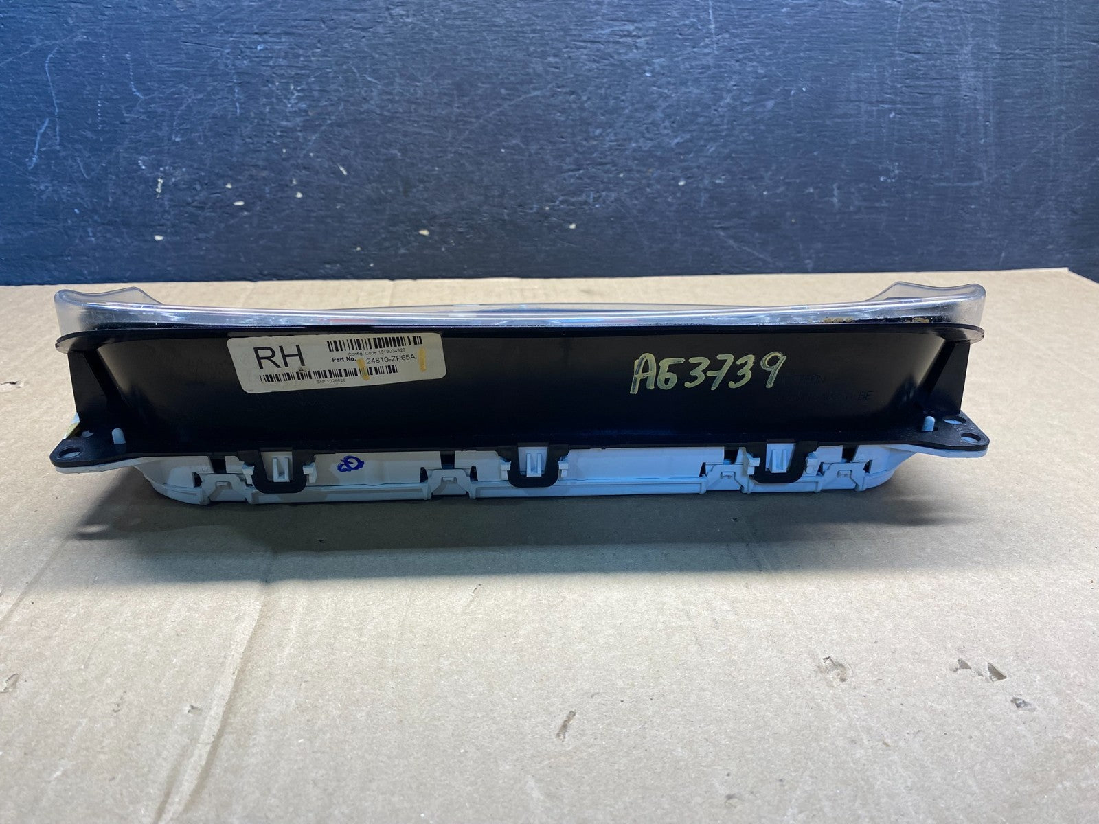 2005 to 2015 Nissan Xterra Frontier Pathfinder Speedometer Cluster Gauge AG37393