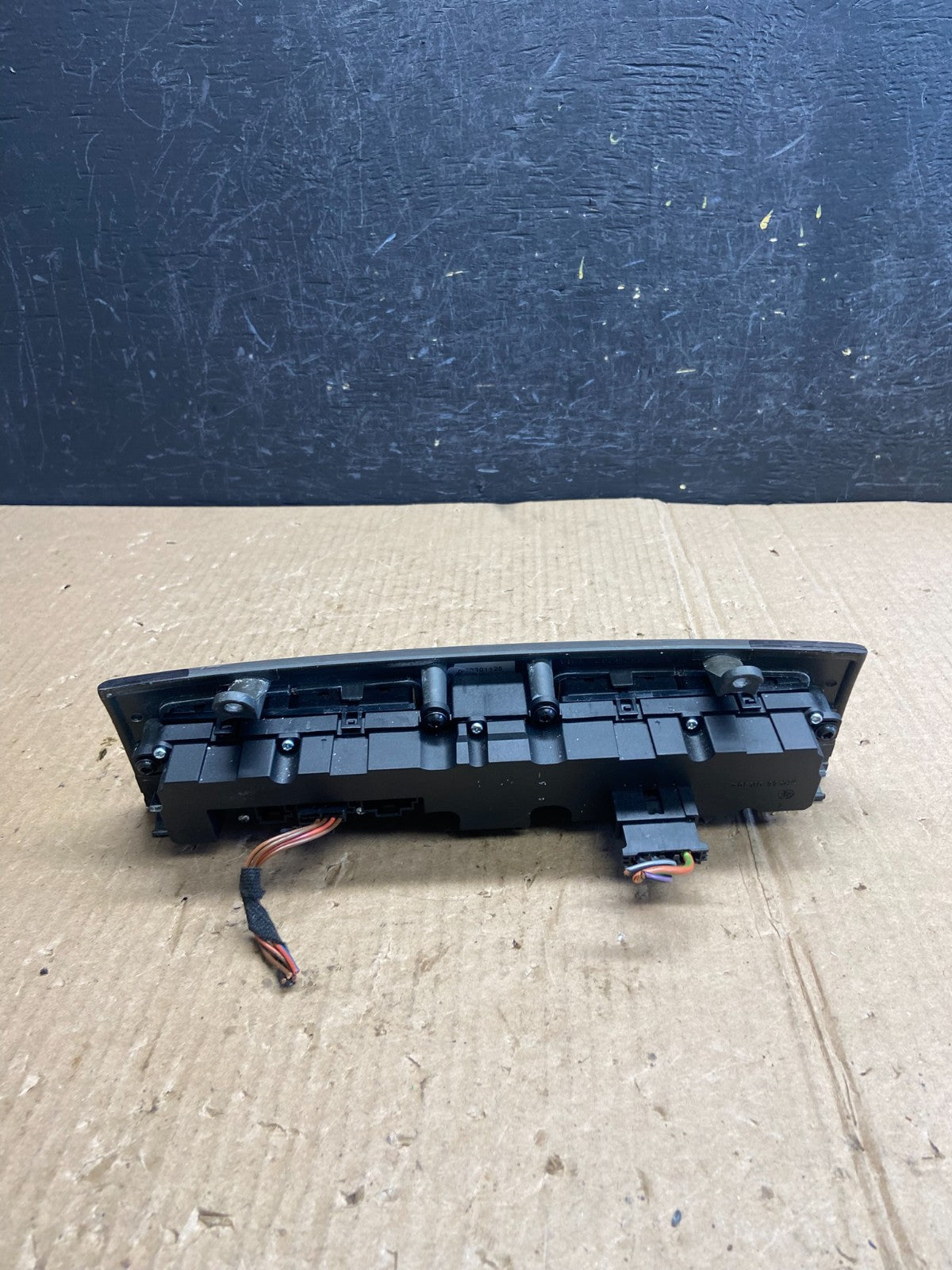 2005 - 2007 Mercedes C230 C240 Center Console Switch Control Unit AE4008 DG4