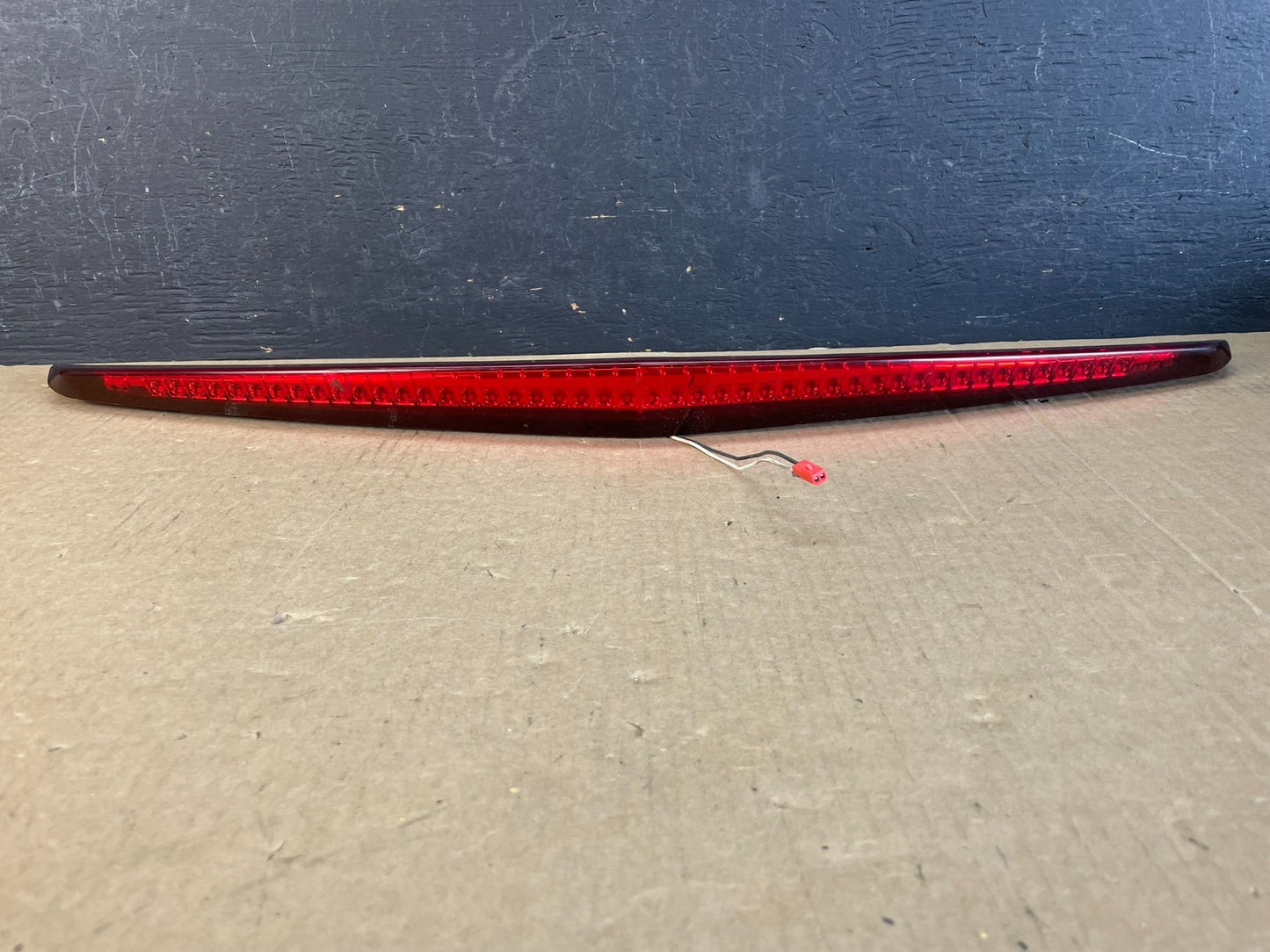 2008-2013 Cadillac Cts Sedan Trunk Lid 3rd Third Brake Tail Light AD0276 DG0