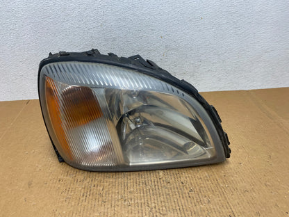 2000 to 2005 Cadillac Deville Right Passenger RH Side Headlight AE1417 DW0