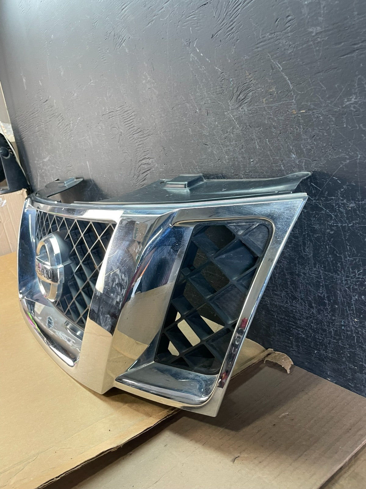 2008 to 2012 Nissan Pathfinder Front Upper Chrome Grill Grille ae0803 DG1