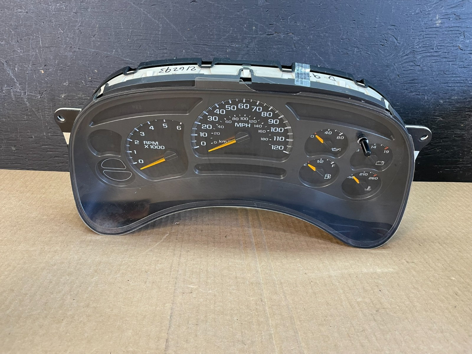 2003 to 2006 Chevrolet Silverado Speedometer Instrument Cluster AF3594 DG0