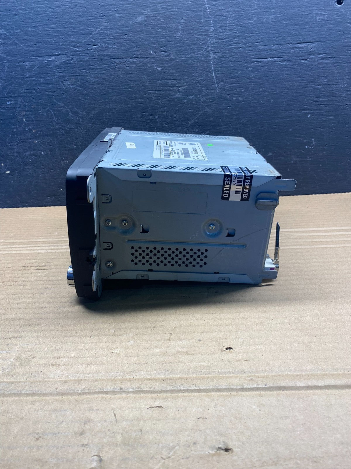 2011 to 2014 Volkswagen Passat Jetta Radio CD Player AM/FM AE4762 DG1