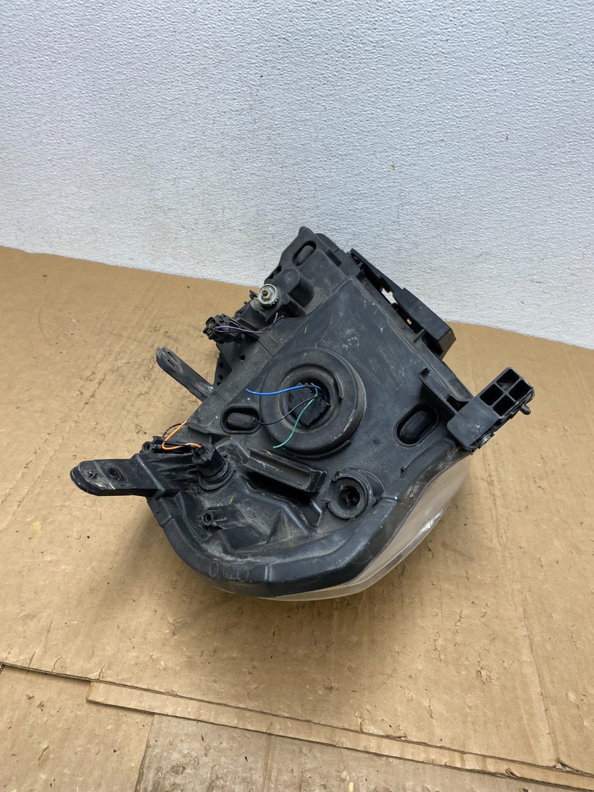 2008 to 2012 Nissan Versa Headlight Halogen Left Driver Lh Side AD0618 DW9