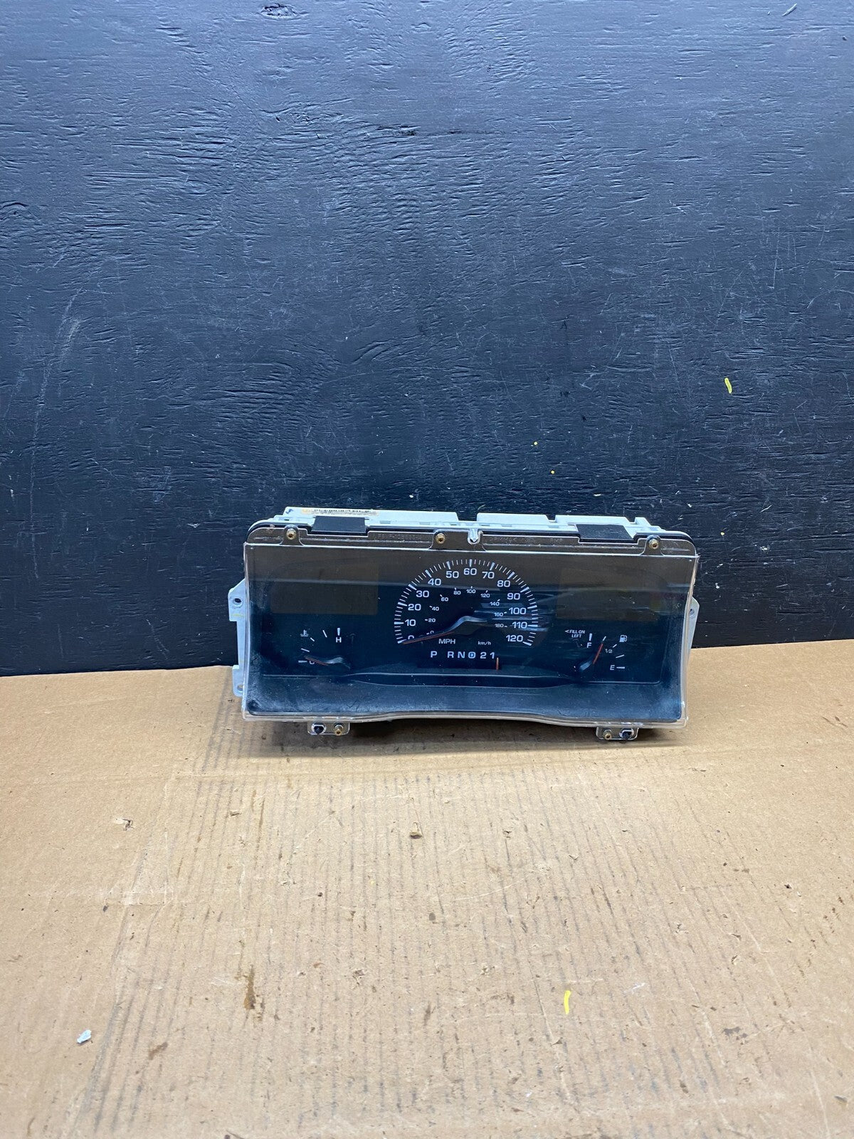 1998 to 2002 Lincoln Town Car Speedometer Gauge Cluster N5020 DG0