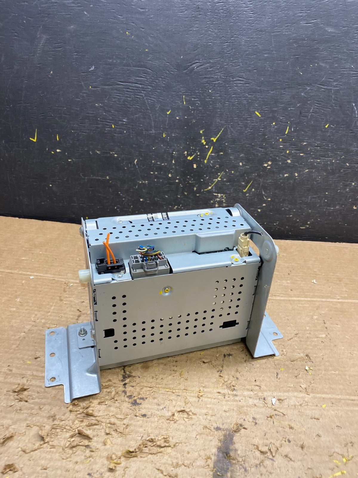 2009 2010 2011 Jaguar XF Radio Receiver CD Player x1283  DG4
