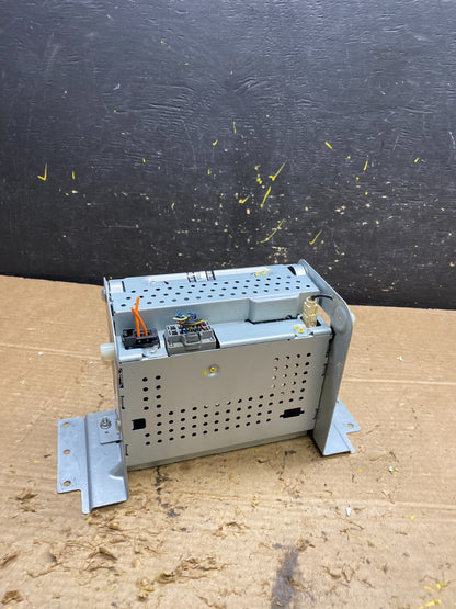 2009 2010 2011 Jaguar XF Radio Receiver CD Player x1283  DG4