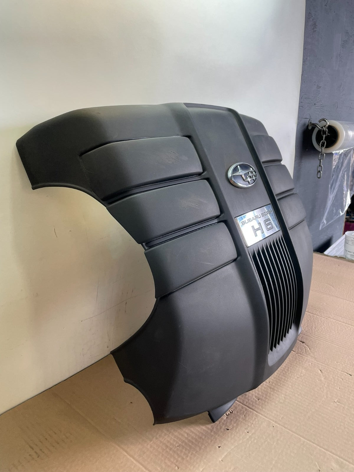 2007 to 2014 Subaru Tribeca 3.0L Factory Engine Cover 14025AA24A AH6472 DG2