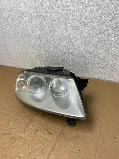 2004 to 2007 Volkswagen Touareg Right Passenger Halogen Headlight AA4296 DW1