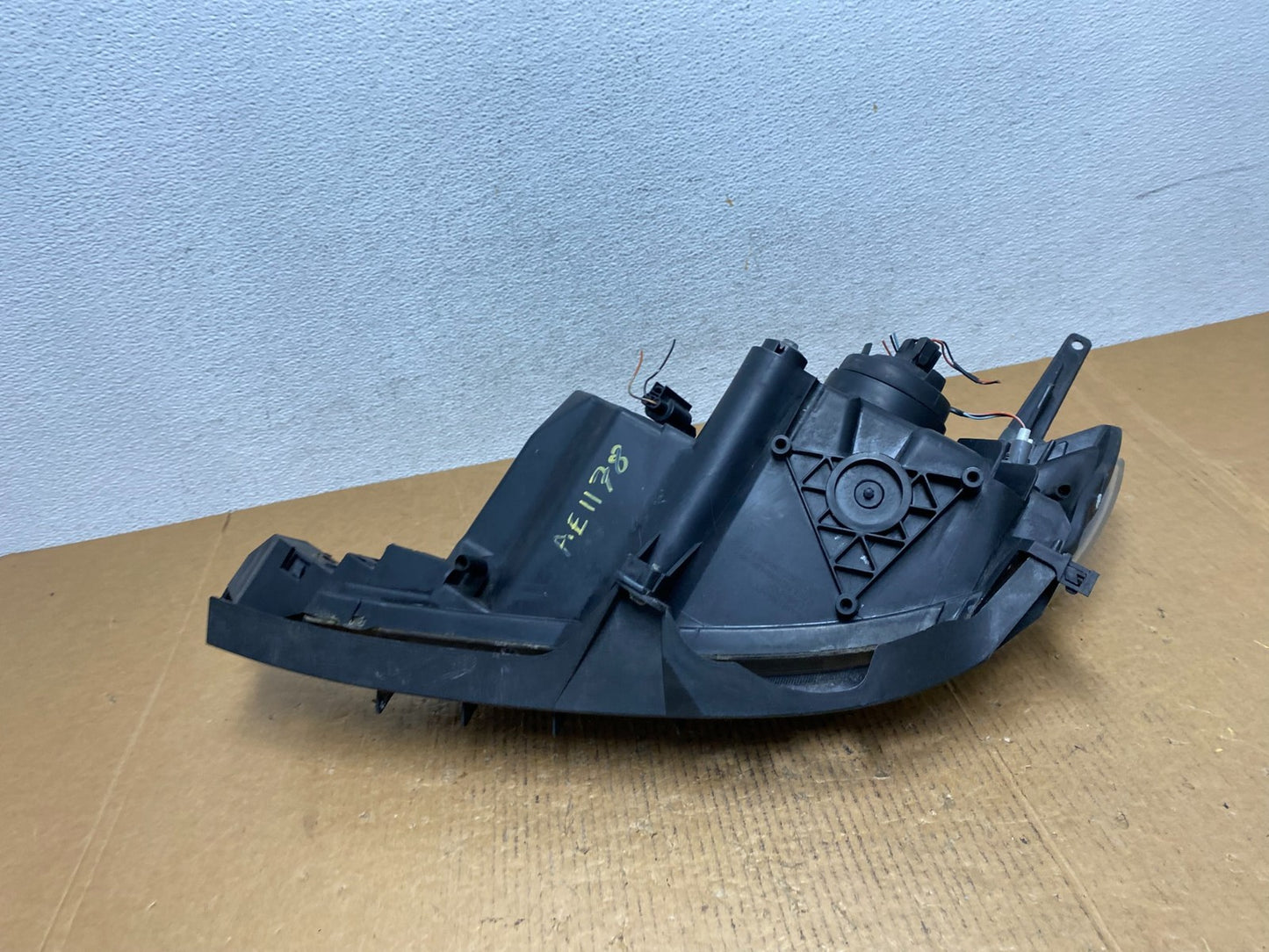 2004 to 2009 Mazda 3 Hatchback Right Passenger Rh Side Headlight AE1178 DW8
