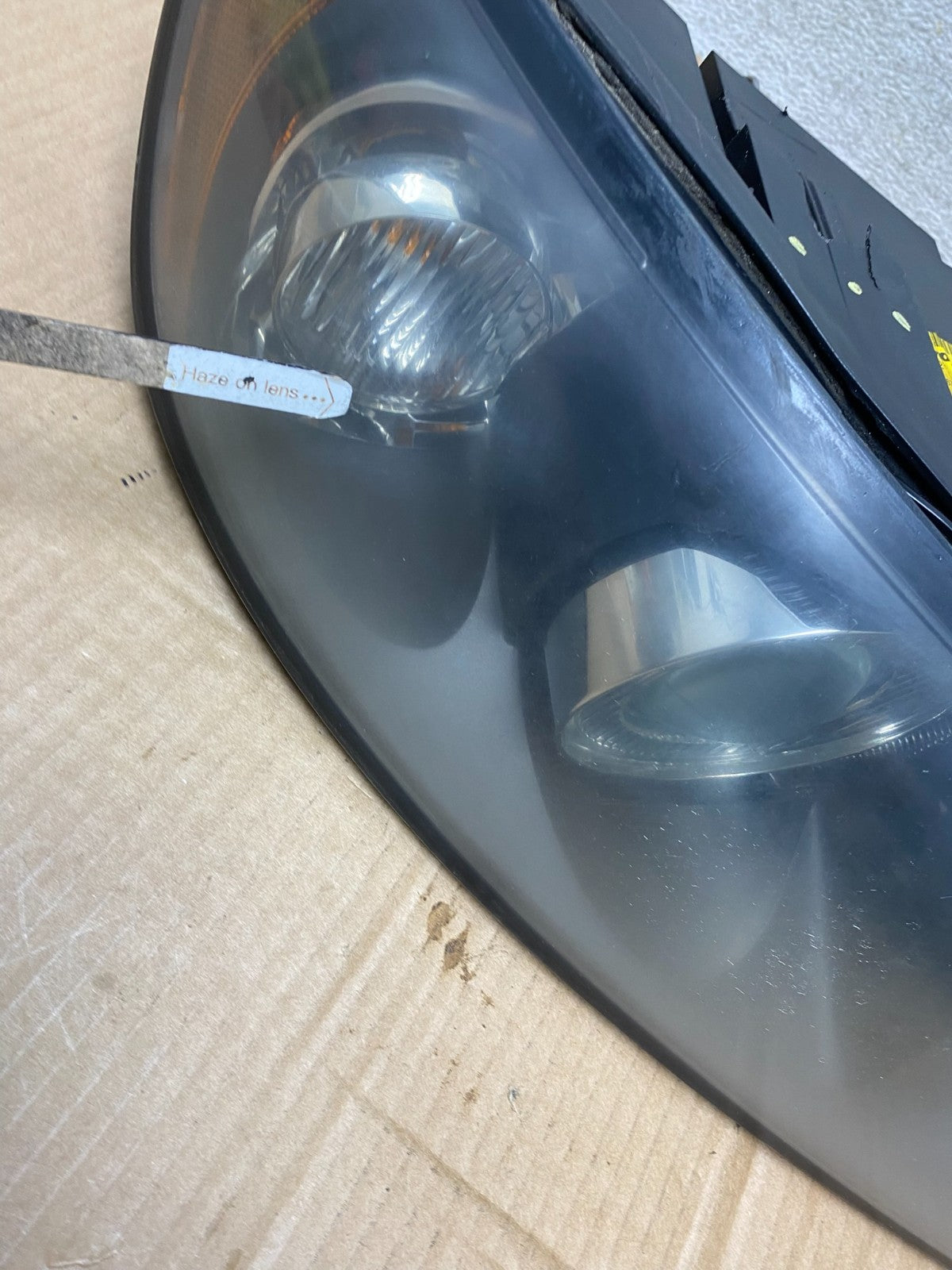 2004 to 2007 Volvo S40 Right Passenger Side Headlight AI6923 DW4