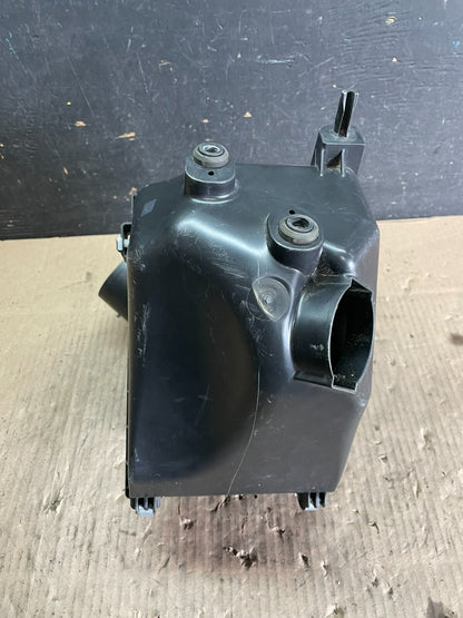 Lexus RX450h Air Cleaner Filter Box 17812-0v030 M8966 DG5