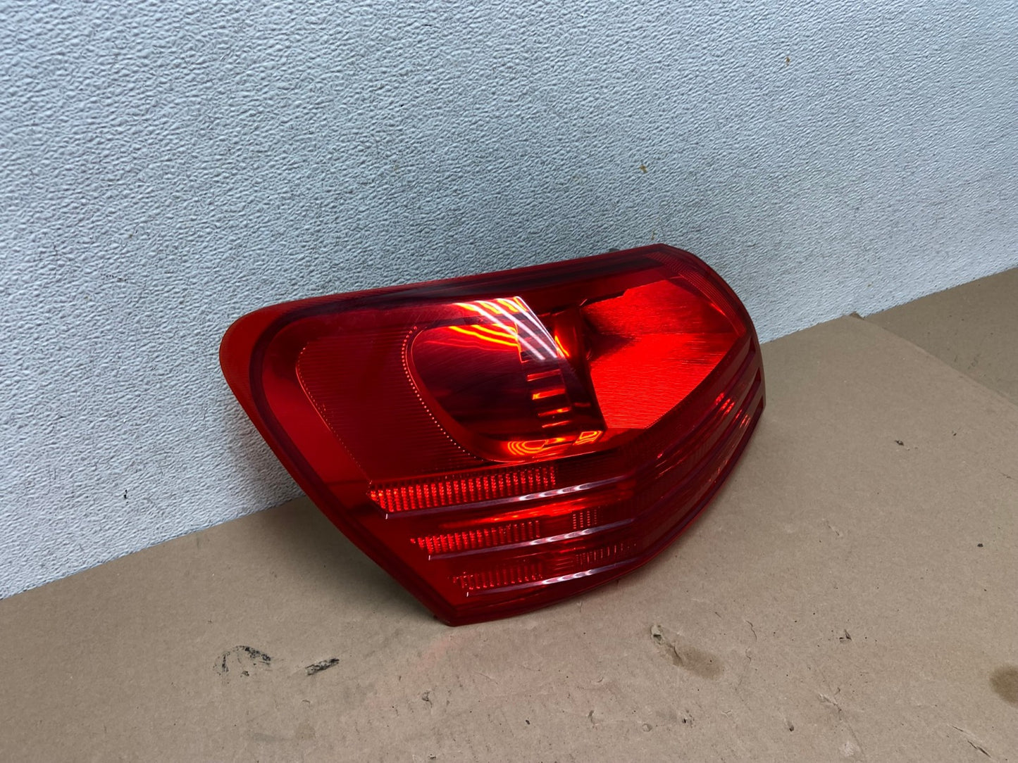 2008 to 2015 Nissan Rogue Left Driver Lh Side Tail Light AG6673 LK2