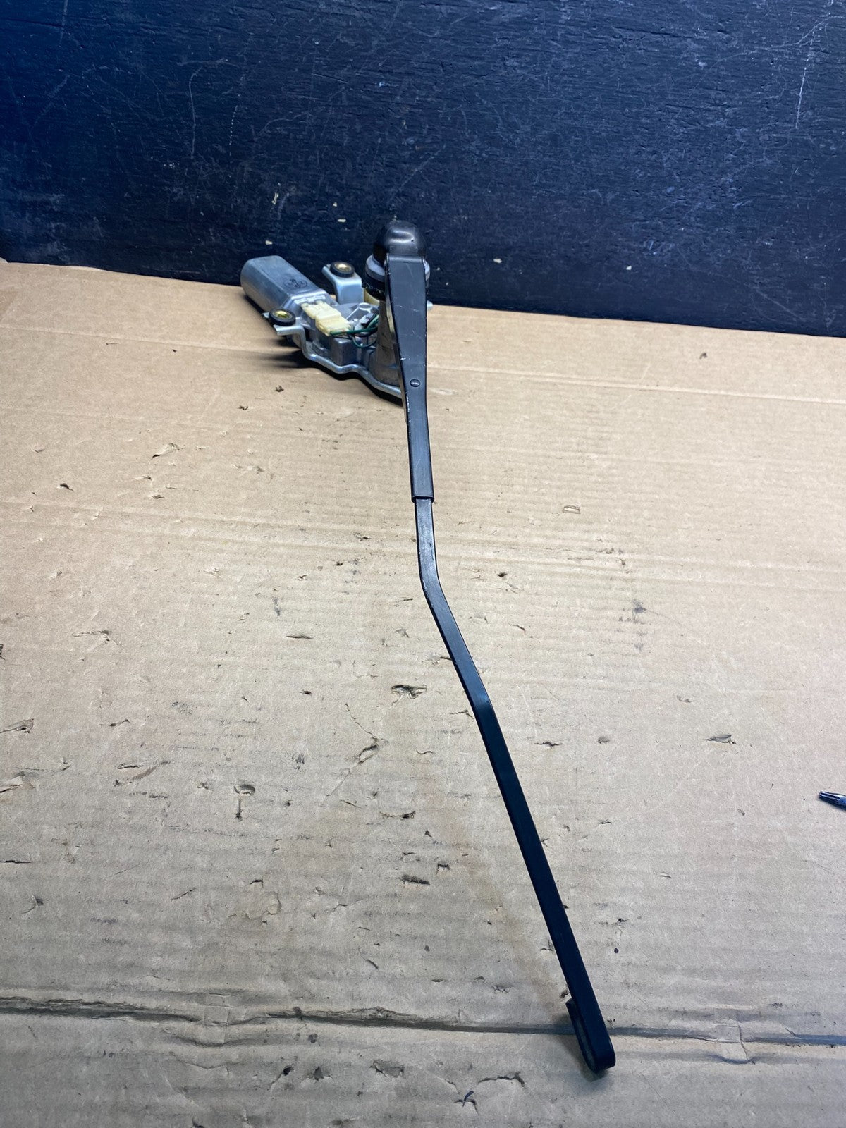 2002 to 2006 Acura RSX Rear Windshield Wiper Motor AE8219 DG2