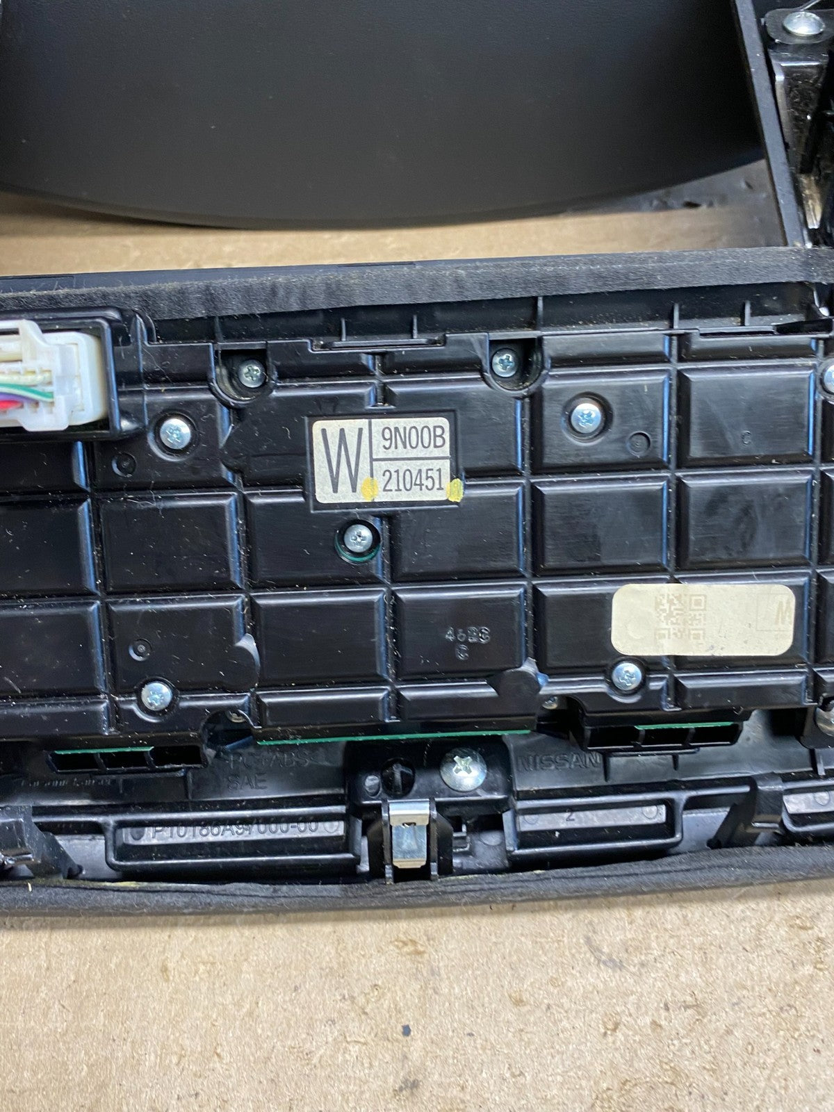2009-2014 Nissan Maxima Radio Audio Panel Climate Control Bezel Trim ah5175 DG4