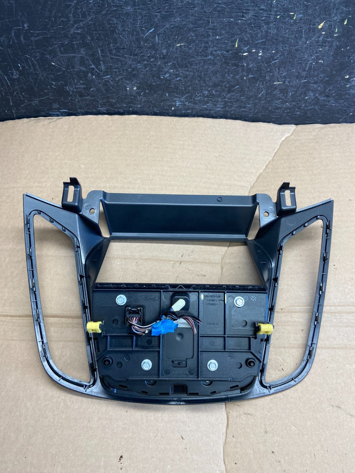 2013 2014 2015 2016 Ford Escape Dash Radio Control Panel Bezel af1798 DG3