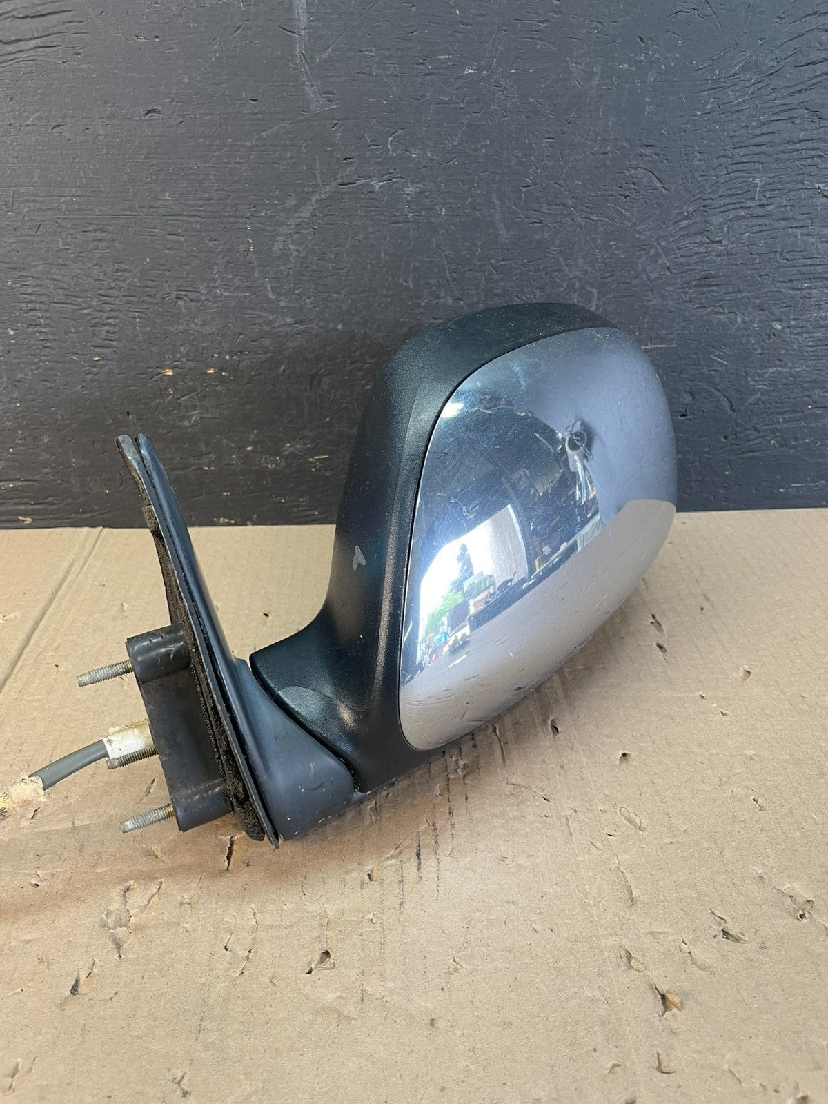 2000 to 2006 Toyota Tundra Left Driver LH Side Door View Mirror AD8690 DW1