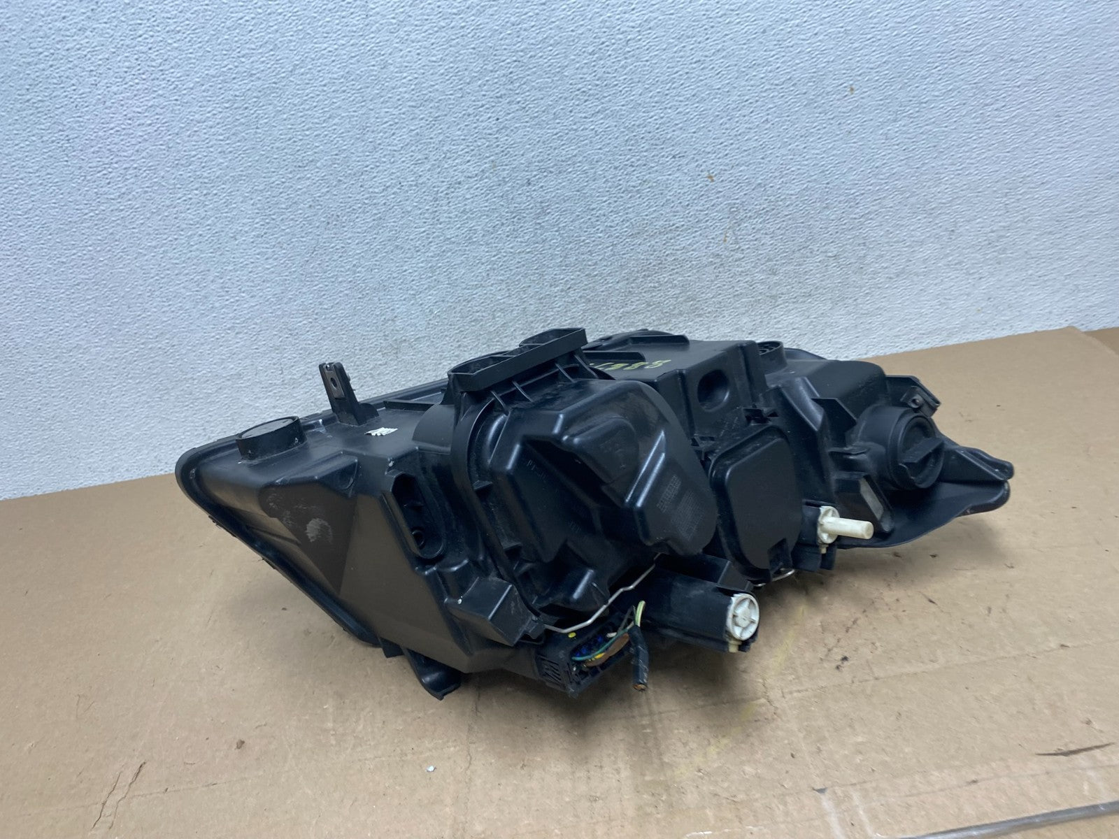 2009-2011 Bmw 3 Series 328i 4/D Sedan Left Driver Headlight Halogen AE6888 DW4