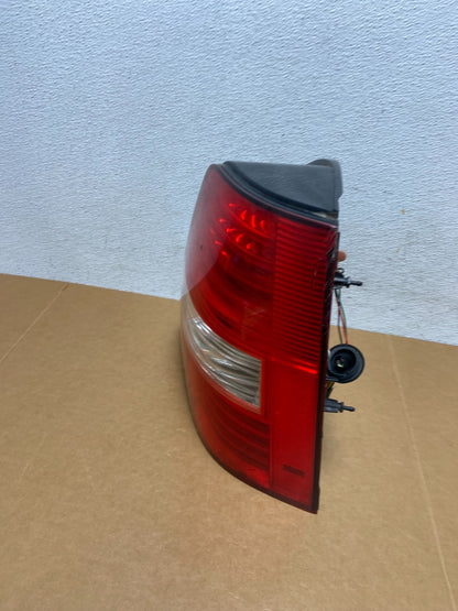 2007 2008 2009 Kia Sorento Right Passenger RH Side Tail Light AD8881 DW1