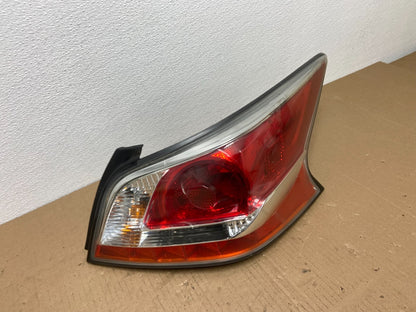 2013 2014 2015 Nissan Altima Right Passenger RH Side Tail Light DEPO AB6435 DW2