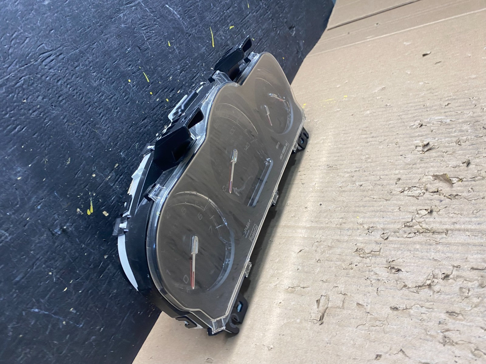 2010 - 2012 Ford Taurus Dash Speedometer Gauge Cluster Bezel Trim OEM T1821 DG2